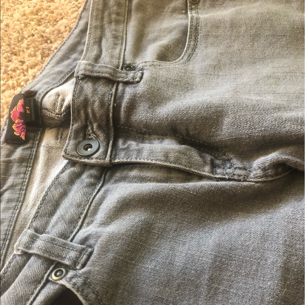 Light grey jeans